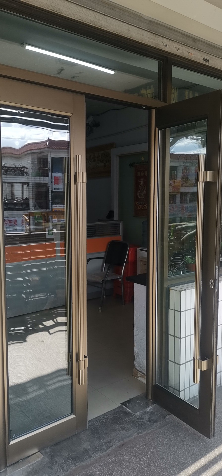 长春市正阳街汽贸城招聘