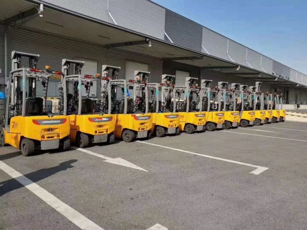 长春亚奇物流园招聘装卸工