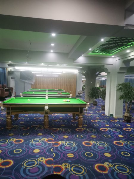 绿园区雅仕桌球会所招聘 摆球服务员