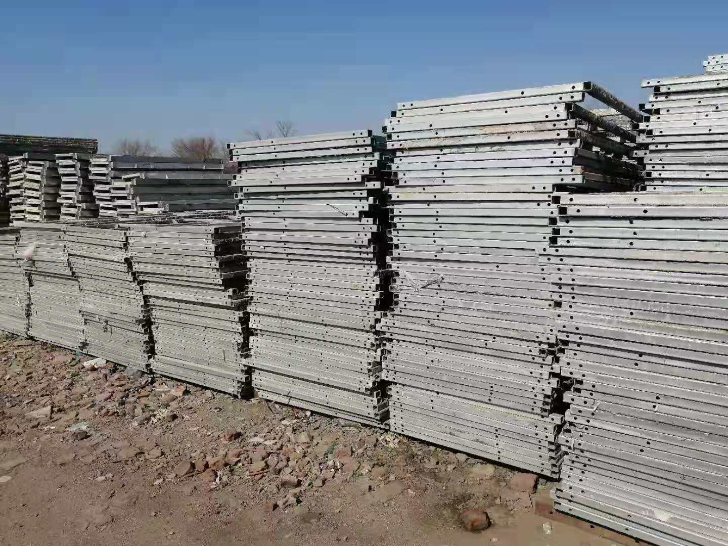 招聘吊篮维修工、学徒工5名